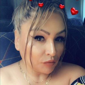 Meet your Posher, Genoveva